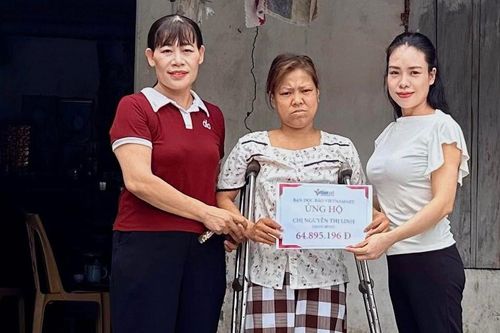 Trao hơn 64 triệu đồng tiếp sức người mẹ suy thận nuôi con nhỏ ở Ninh Bình