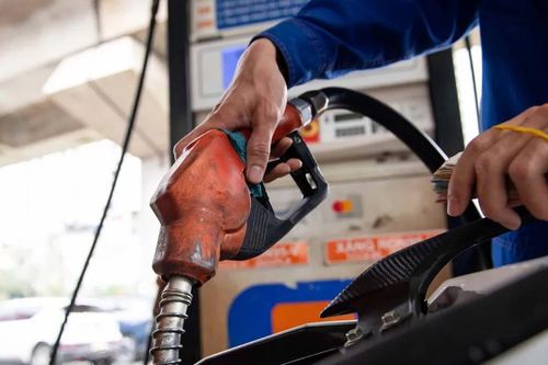Giá xăng dầu đồng loạt tăng mạnh từ 15 giờ hôm nay