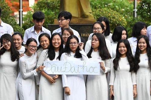 Từ năm học 2026-2027, Huế cấp miễn phí sách giáo khoa cho toàn bộ học sinh