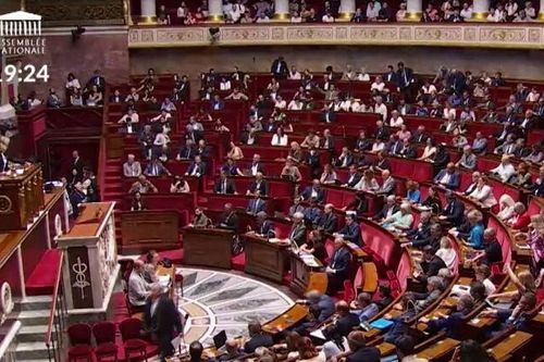 Quốc hội Pháp thông qua luật về quyền trợ tử