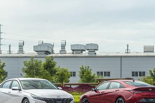 Hyundai Elantra 2026: Đánh giá chi tiết thông số và giá lăn bánh mới nhất
