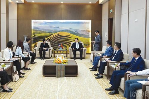 Phó Chủ tịch UBND tỉnh Giàng Quốc Hưng tiếp xã giao Đoàn Văn phòng Ủy ban Xúc tiến Đầu tư Thái Lan tại Việt Nam và các doanh nghiệp Thái Lan