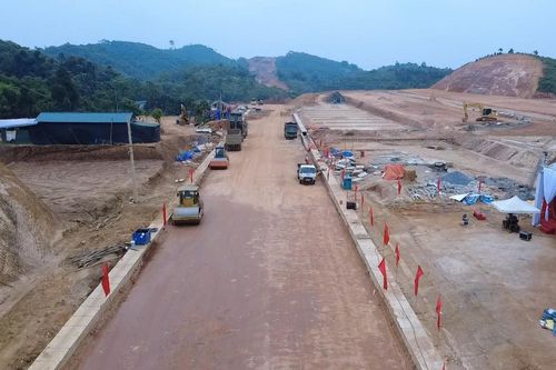 Lào Cai: Gỡ vướng mặt bằng, tạo cơ chế đón nhà đầu tư vào Cụm công nghiệp Phú Thịnh