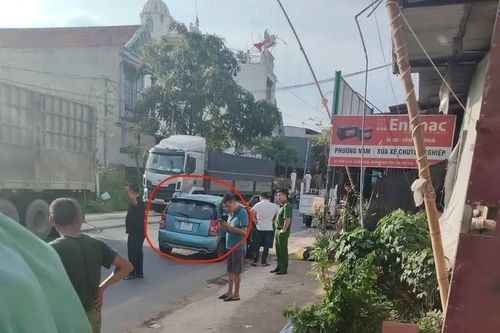 Điều tra nguyên nhân 3 người đàn ông tử vong trong 2 xe ô tô