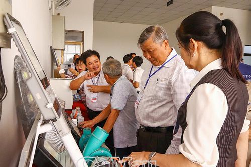 Tìm giải pháp thúc đẩy phát triển điện mặt trời