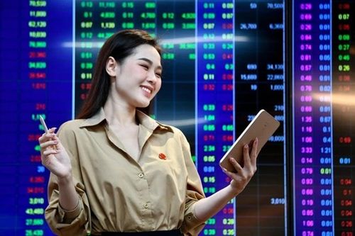 Ngược dòng ngoạn mục, VN-Index lấy lại mốc 1.800 điểm