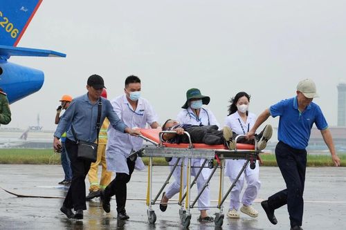 Điều gì xảy ra khi máy bay bốc cháy trên đường băng?