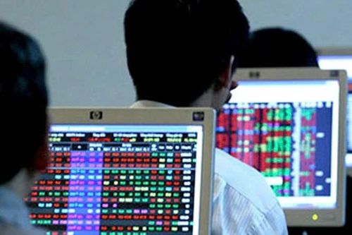 Chứng khoán ngày 17/7: Khối ngoại đảo chiều bán ròng, VN-Index giảm gần 17 điểm