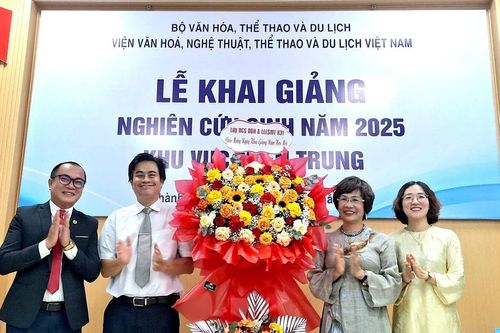 Viện VH,NT,TT&DL Việt Nam khai giảng lớp nghiên cứu sinh đầu tiên tại miền Trung