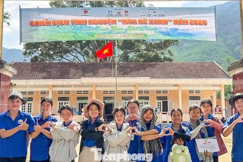 'Áo xanh' lên đường đến những vùng khó Gia Lai
