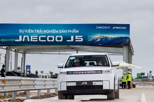 Jaecoo J5 - chiếc SUV cỡ B chinh phục người lái bằng trải nghiệm