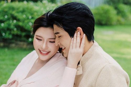 'Cặp đôi kiểu mẫu showbiz Việt': Hạnh phúc viên mãn khi sắp đón thêm thành viên