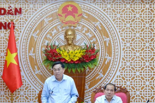 Ngành tài chính quyết tâm hoàn thành mục tiêu tăng trưởng '2 con số'