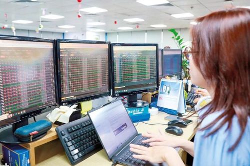 Nội lực và nâng hạng mở rộng dư địa tăng trưởng thị trường chứng khoán