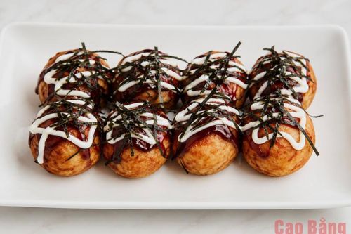 Bánh bạch tuộc Takoyaki - Thêm hương vị mới cho ẩm thực đường phố Cao Bằng