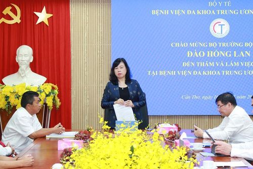 Bộ trưởng Đào Hồng Lan: BVĐK Trung ương Cần Thơ cần tiếp tục đổi mới để khẳng định vai trò bệnh viện hạt nhân vùng ĐBSCL
