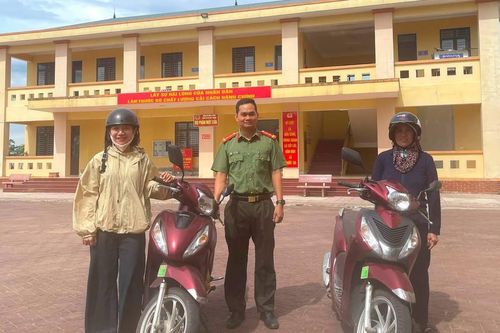 Hy hữu hai phụ nữ đi nhầm xe máy của nhau về nhà suốt 24 giờ