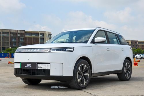 Cận cảnh Jaecoo J5 BEV - ôtô điện Trung Quốc lắp ráp tại Việt Nam