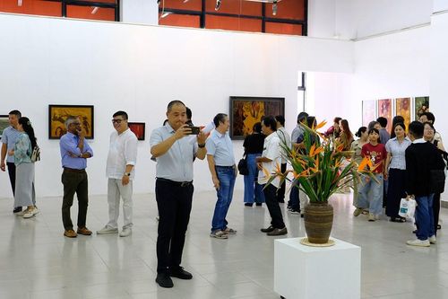 Triển lãm nghệ thuật sơn mài quốc tế thúc đẩy giao lưu Việt Nam - Trung Quốc