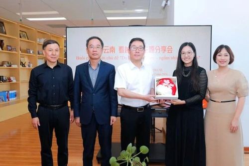 Đưa hợp tác văn hóa, du lịch và truyền thông trở thành cầu nối hữu nghị Việt-Trung