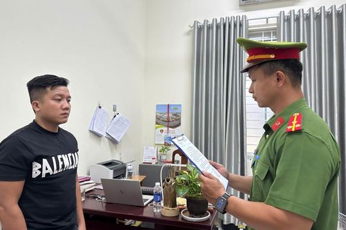 Khởi tố 2 đối tượng cưỡng đoạt tài sản từ việc 'bẻ kèo' đặt cọc mua bán đất