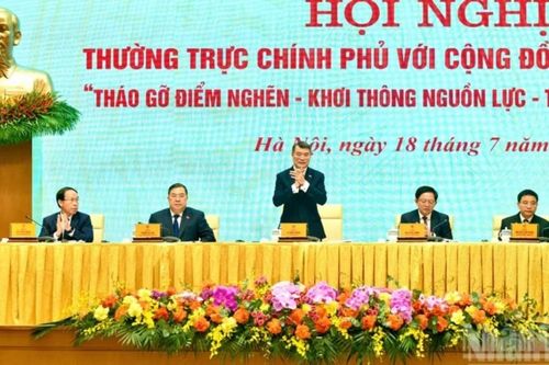 Chính phủ đồng hành cùng doanh nghiệp tháo gỡ điểm nghẽn, tạo động lực tăng trưởng
