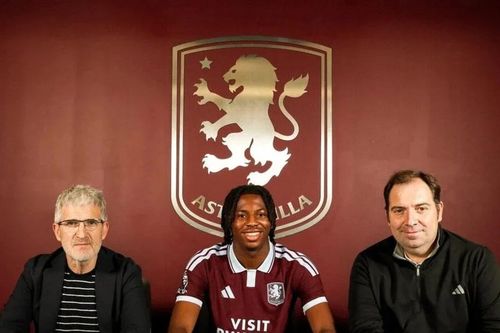 Aston Villa mua sao trẻ World Cup của Thụy Sĩ với giá kỷ lục