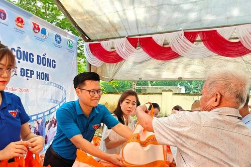 Tuổi trẻ Ninh Bình duy trì hơn 1.200 câu lạc bộ, đội nhóm học thuật hỗ trợ thanh niên