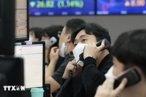 Nỗi lo ngành bán dẫn đạt đỉnh khiến cổ phiếu công nghệ lao dốc