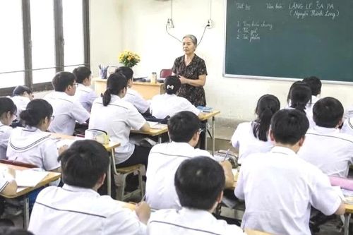 Từ 1-9, giáo viên nghỉ hưu được ký hợp đồng làm việc toàn thời gian tại cơ sở giáo dục