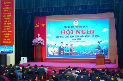 Công đoàn phường Sa Pa đối thoại lắng nghe đoàn viên, người lao động