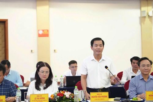 Đoàn công tác Bộ Giáo dục và Đào tạo làm việc với lãnh đạo tỉnh Quảng Trị