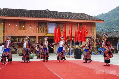 Văn hóa Lô Lô ở Sảng Pả A