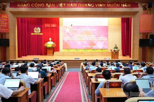 146 lãnh đạo cấp xã được huấn luyện nghiệp vụ PCCC và CNCH