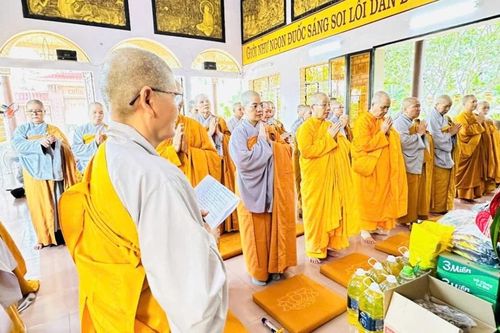 Tây Ninh: Phân ban Ni giới tỉnh thăm 9 trường hạ tập trung trên địa bàn