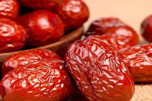 5 người tuyệt đối không nên ăn táo đỏ: Càng ăn càng hại