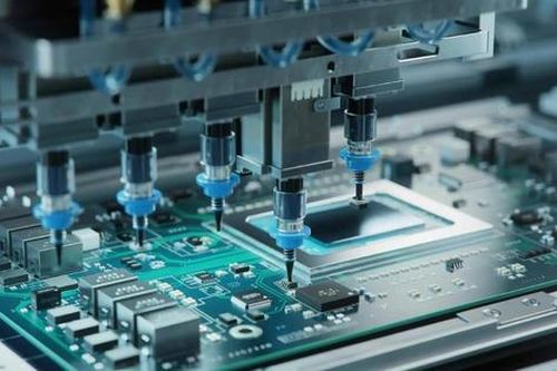 Nhu cầu máy chủ AI bùng nổ, doanh nghiệp PCB Trung Quốc tăng tốc đầu tư hàng tỷ USD