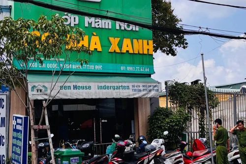 Kết quả xác minh ban đầu vụ bé mầm non nằm trước cửa nhà vệ sinh