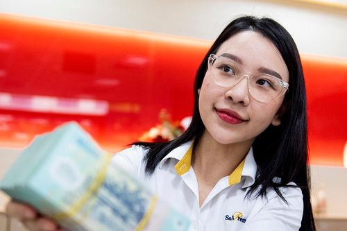 8 ngân hàng công bố lãi suất cho vay bình quân vượt 10%/năm