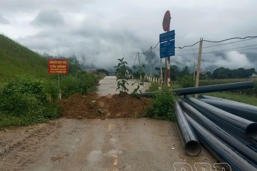 Cấm và phân luồng giao thông cầu C9