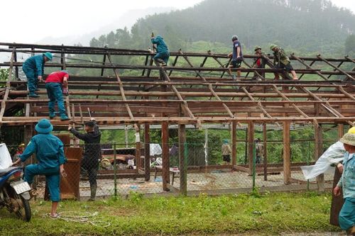 Xã Púng Luông: Khẩn trương di dời 20 hộ dân khỏi vùng nguy hiểm do mưa lũ