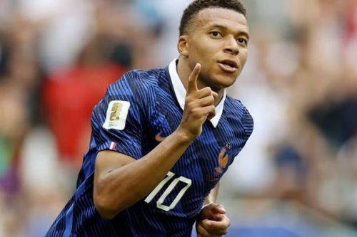 Mbappe vượt Messi trở thành chân sút vĩ đại nhất các kỳ World Cup