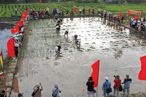 Quảng Ninh: Khai mạc Lễ hội xuống đồng, khơi dậy tinh thần đoàn kết