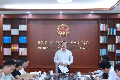 Nỗ lực cung ứng đầy đủ sách giáo khoa trước thềm năm học mới