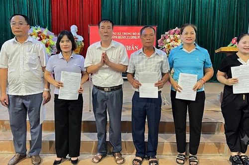 Những ngày đầu của thôn mới