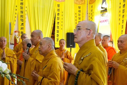 Cà Mau: Trung ương Giáo hội và nhiều phái đoàn viếng tang Hòa thượng Thích Phước Lợi