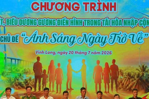 Vĩnh Long: Gặp mặt, biểu dương điển hình trong tái hòa nhập cộng đồng