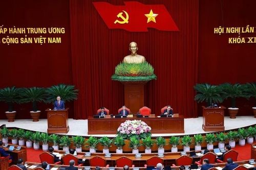 Khai mạc trọng thể Hội nghị Trung ương ba, khóa XIV