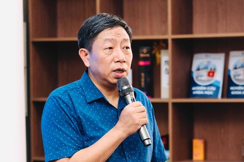 Người thầy biến căn nhà nhỏ thành 'xưởng sáng chế', thắp lửa khoa học 20 năm