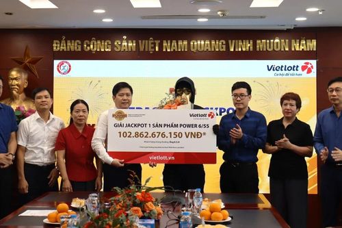 Chuyên gia người Hàn Quốc làm việc tại Bắc Ninh trúng Vietlott hơn 102 tỷ đồng
